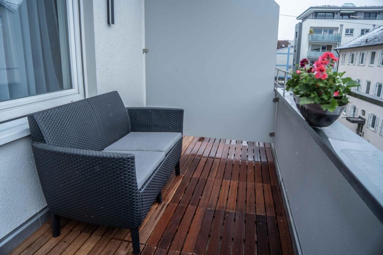 City Wohnung FN L 5 KLIMATISIERT mit Balkon und Küche Friedrichshafen Exterior foto